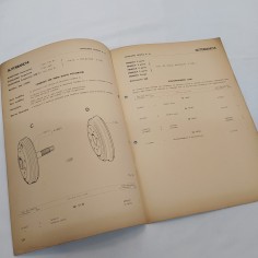 Autobianchi Notiziario tecnico n. 23, dicembre 1967 con fori. Macchie d'officina 2