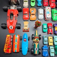 58 tra automobili e giocattoli in latta e plastica anni 70/80 2
