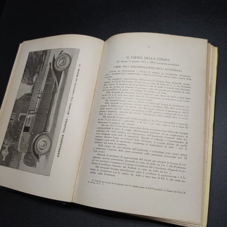 Annuario dell'automobilismo 1928-29, RACI. Copertina plastificata, ingiallimenti