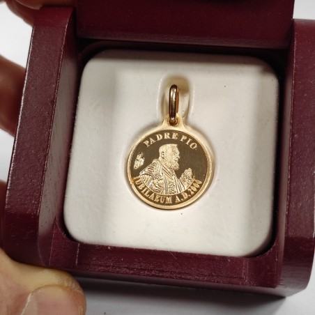 Medaglia in oro 750 e smalti Giubileo 2000 con al retro Padre Pio