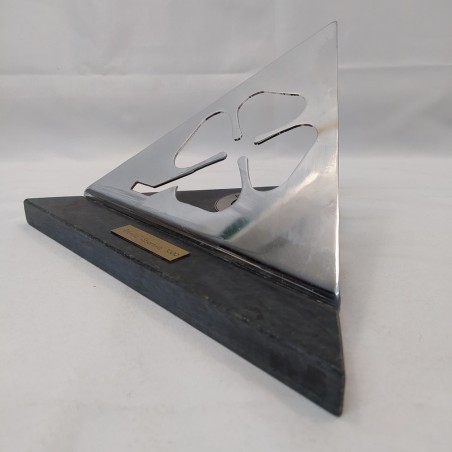 Trofeo Alfa Romeo 28x20 cm scuderia del Portello lama trangolare base in marmo