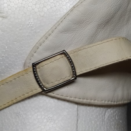 Cuffia da auto in pelle bianca marca Chapal nuova tg 56 cm
