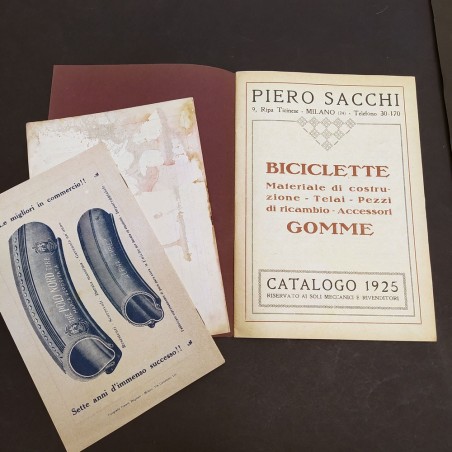 Lotto di 3 cataloghi di biciclette e accessori Sacchi e bici militari inizi '900