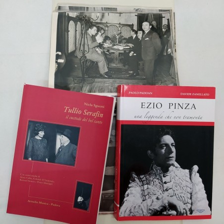 Album foto "I due Foscari", 2 libri cantanti di opera, tenore Bergonzi, vasssoio