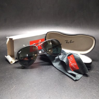 Occhiali da sole RayBan RB4180 a goccia in cofanetto leggermente sbucciato