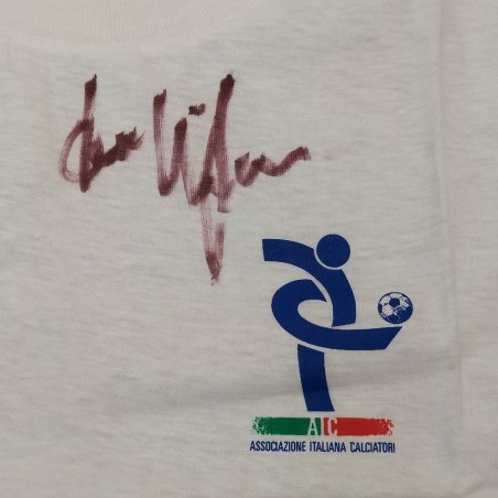 Autografo attribuito a Luigi Riva su maglietta AIC, taglia 16 anni. Buono