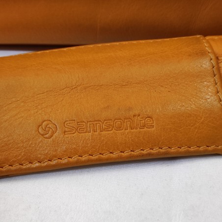 Borsa in ecopelle Samsonite colore giallo uovo usata