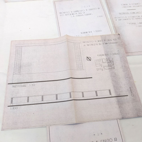 Lotto di 11 stampe eliografiche progetti ristrutturazione Ferrari