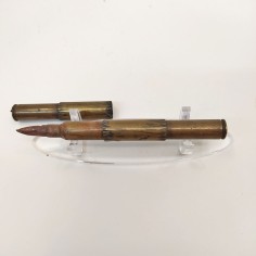Penna stilografica ricavata da proiettile e bossoli da guerra del 1917 2