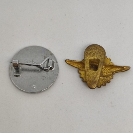 Lotto 2 spillino pins da giacca Moto Guzzi e Triumph anni 50/60