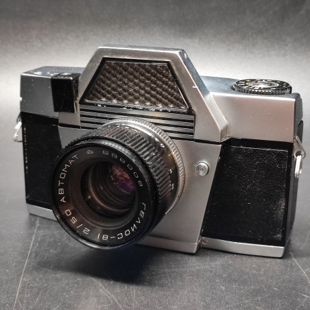 Fotocamera russa KIEV 10 Automat ottica Helios 81 2/50 da riparare