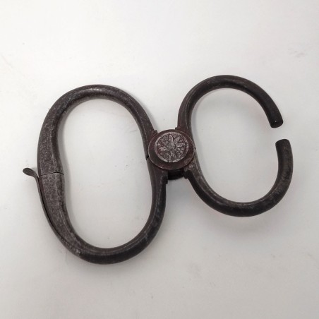 Antiche manette inglesi chiusura a scatto