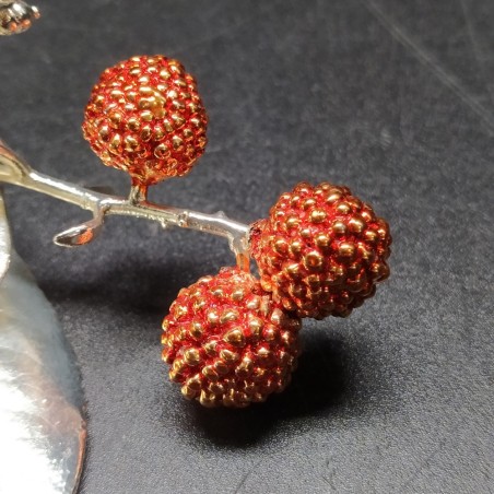 Ramoscello rivestito in argento 925 con bacche rosse