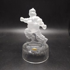 Statuetta Bibendum Michelin in cristallo smarigliato Bib Trophee integra 2