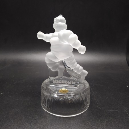 Statuetta Bibendum Michelin in cristallo smarigliato Bib Trophee integra