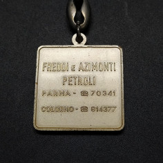 Portachiavi pubblicitario quadrato Agip cane 6 zampe Freddi e Azimonti Petroli 2
