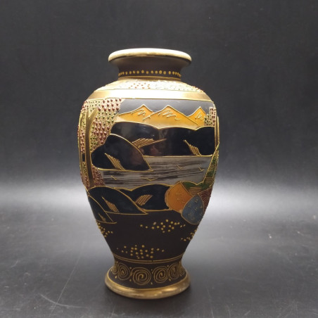 Vaso in ceramica provenienza Giappone Satsuma h. 22 cm integro