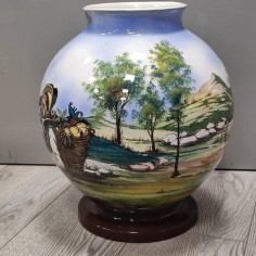 Vaso ceramica panciuto grande imbocco dipinto suonatore pifferaio h.40 d.33 2