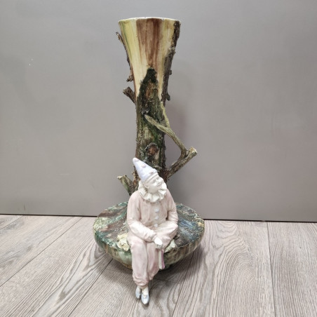 Vaso ceramica con pagliaccio seduto h. 56 cm d. 33 cm