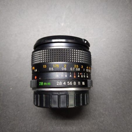 Obiettivo fotografico Yashica 28 mm, 1:2,8 condizioni discrete