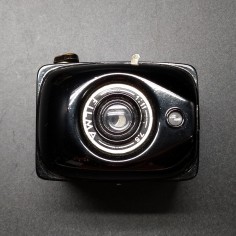 Macchina fotografica italiana Filma 1:11, 7,5, obiettivo disallineato, cofanetto 2