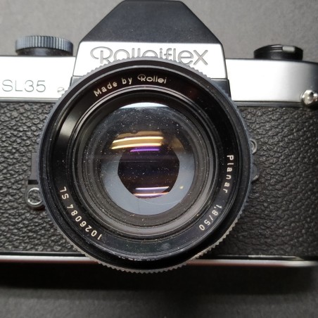 Macchina fotografica tedesca Rolleiflex SL 35 con obiettivo Planar 1.8/50. Buono