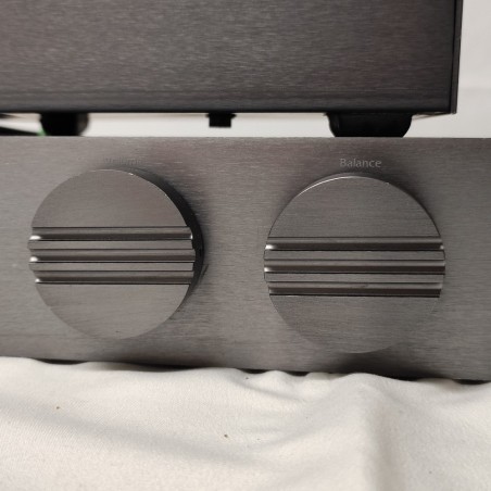 Pre amplificatore Musical Fidelity mod. MVT con alimentatore esterno usato
