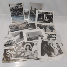 Lotto di 65 fotografie anni 70 formato 30x22 cm, alcune con annotazioni. Buone