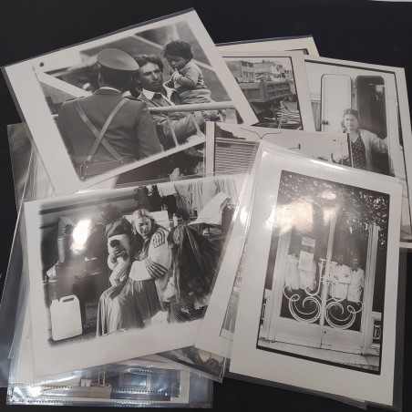 Lotto di 34 fotografie anni 80 vari soggetti in bianco e nero. Buone condizioni