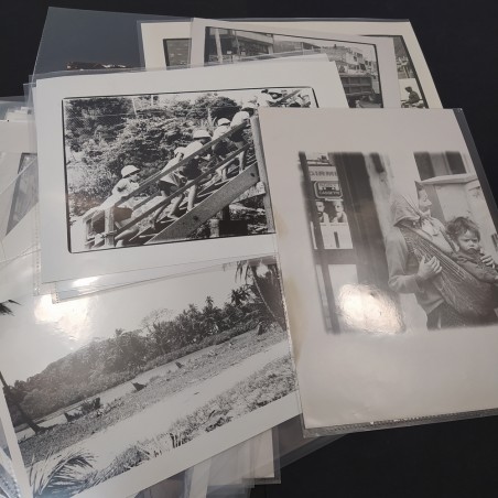Lotto di 34 fotografie anni 80 vari soggetti in bianco e nero. Buone condizioni