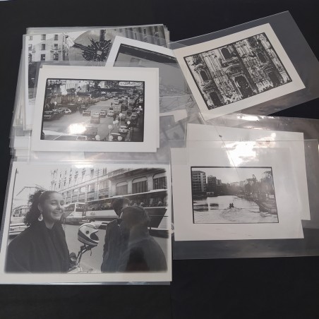 Lotto di 42 fotografie di Milano anni 80 formato 30x20cm, annotazioni sul retro
