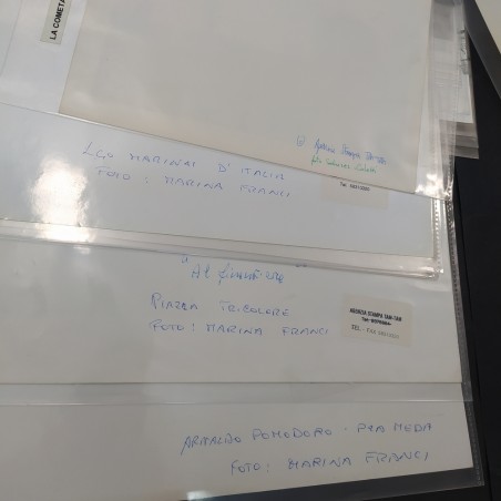 Lotto di 42 fotografie di Milano anni 80 formato 30x20cm, annotazioni sul retro