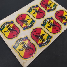 Lotto di 8 distintivi adesivi ad acqua Abarth & C. 70x55mm. Buone condizioni 2