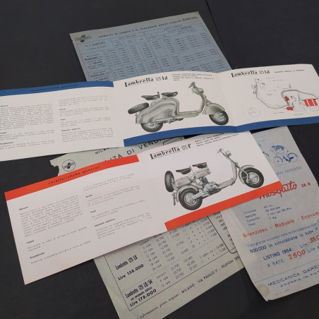 Lotto di 5 documenti e cataloghi Lambretta e Mosquito. Piccoli strappi