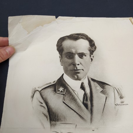 Tavola fuori testo de L'ala d'Italia di Umberto Nobile. Aloni e strappi
