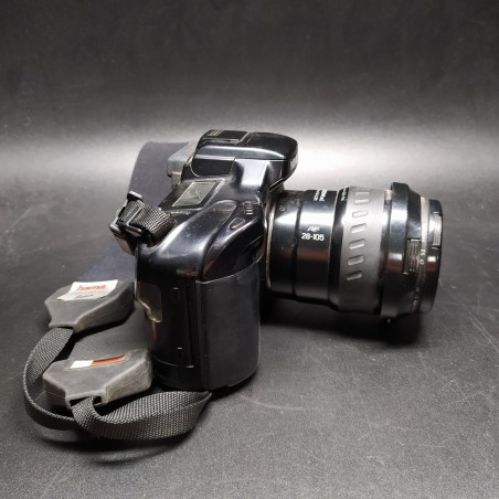 Macchina fotografica Minolta Dynax 7xi con zoom 28/105, 1:3,5 (22) - 4,5, filtro