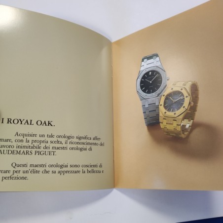 AUDEMARS PIGUET porta biglietti in ecopelle nera e catalogo Royal Oak