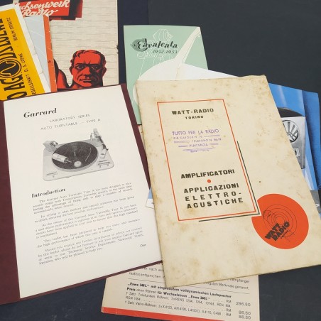 Lotto di 27 cataloghi, manuali e lettere di apparecchi radio TV anni 30/50