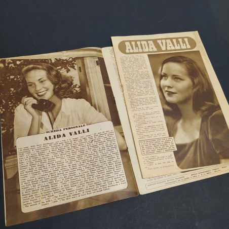 Rivista I quaderni di Hollywood n°11 con speciale su Alida Valli. Sbucciature
