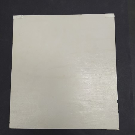 Specchio con logo del Cavallino Ferrari satinato 28,5x31 cm. Buone condizioni