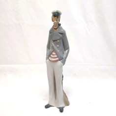 Ceramica Lladrò marinaio con pipa h. 38 cm fratture ricomposte