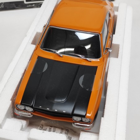 Modellino Minichamps sc. 1/18 Ford Capri I 2600 RS 1970 arancio e nera box orig.