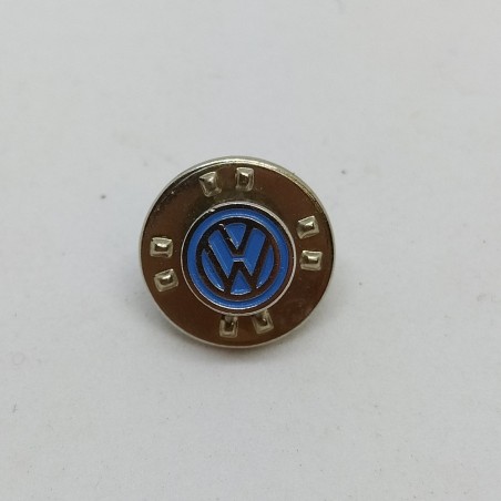 Lotto di 4 spillini da giacca distintivi 3x Volkswagen e uno Skoda