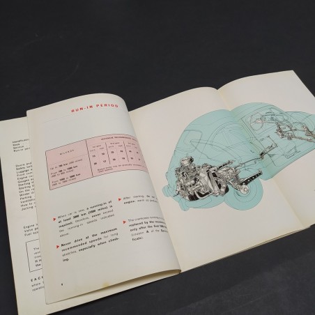 Libretto Instruction Book Fiat 600 D in inglese, 1966. Aloni e graffi