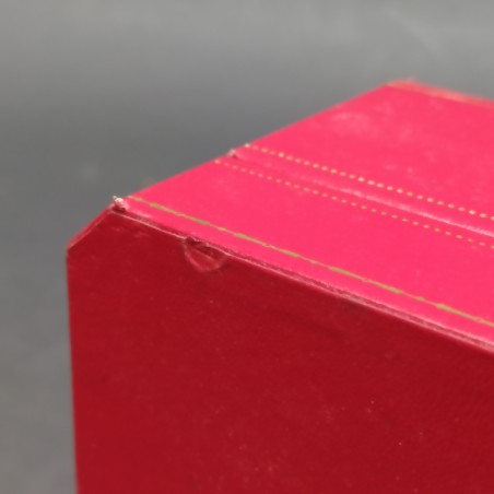 Cofanetto Cartier per orologio 15x13x9 cm. Linee ingiallite nel rivestimento