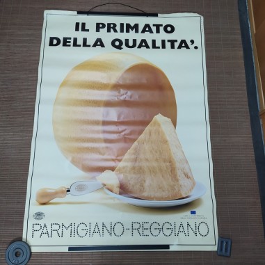 Manifesto pubblicitario Parmigiano Reggiano 138x98 cm. Pieghe, piccolo strappo