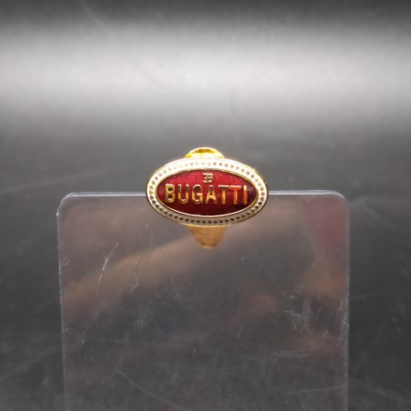 Pin Bugatti smaltata 25x15 mm per occhiello della giacca. Buone condizioni
