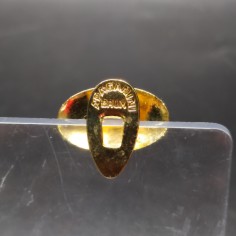 Pin Bugatti smaltata 25x15 mm per occhiello della giacca. Buone condizioni 2