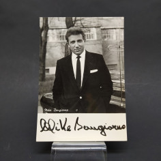 Cartolina del presentatore Mike Bongiorno con firma stampata 15x10,5 cm. Buono