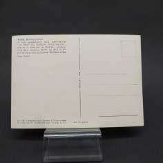 Cartolina del presentatore Mike Bongiorno con firma stampata 15x10,5 cm. Buono 2